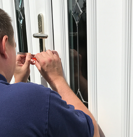 Locksmith services technician